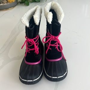 Snow Boots